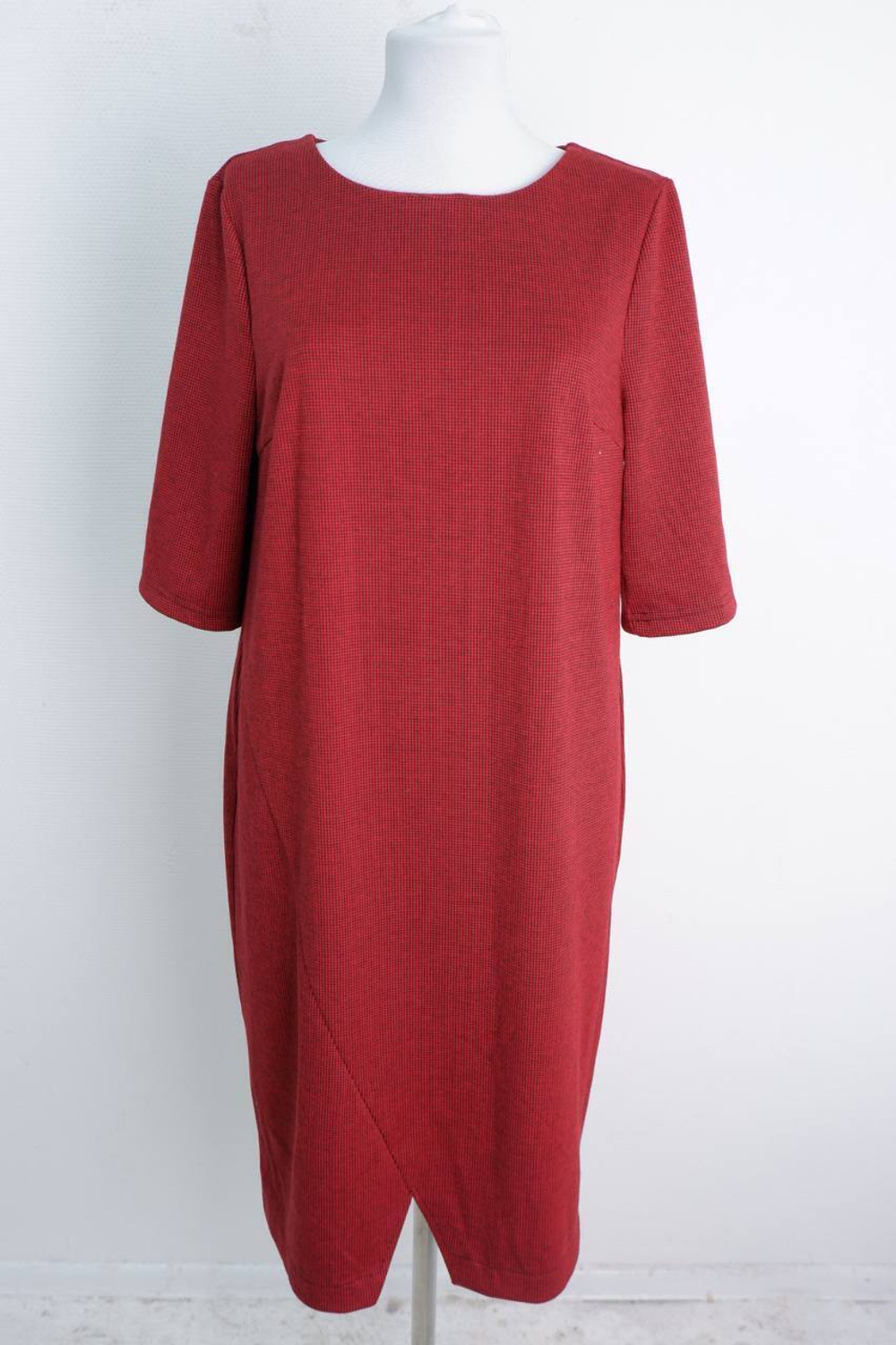 Платье Deniza  стильное 46 размер, новое