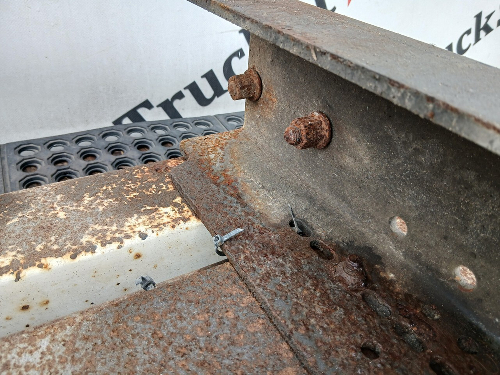 Бампер задний в сборе