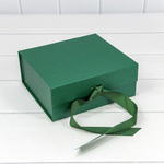 Коробка сборная 20х18х18 см на магнитах (Зеленый)