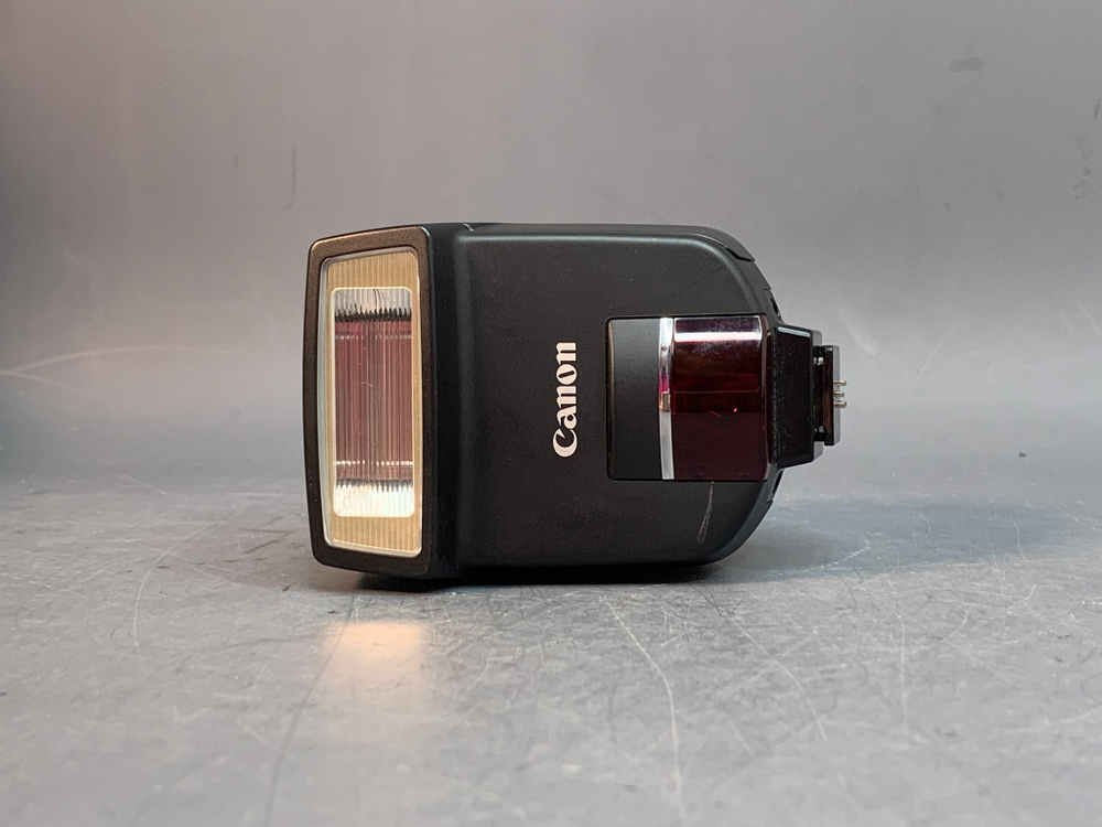 Canon Speedlite 220EX