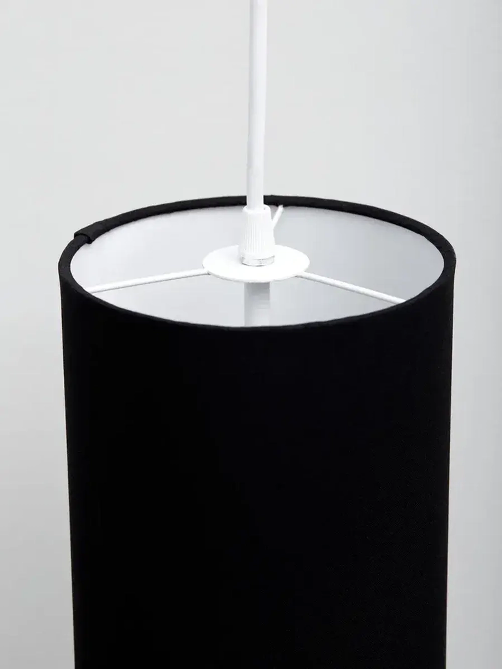 Люстра потолочная для спальни и гостиной с абажуром