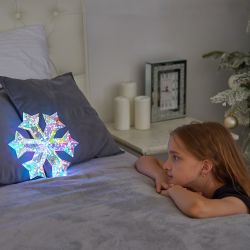 ULD-R512 3АА SNOWFLAKE Светильник декоративный Снежинка. на батарейках 3AA не в-к. 100 светодиодов. Белый свет. Цвет корпуса радужный. TM Uniel