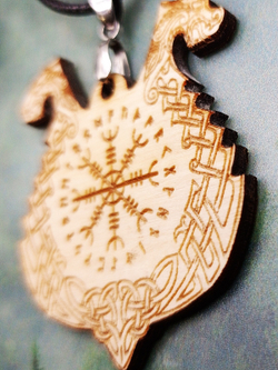 Кулон Вегвизир