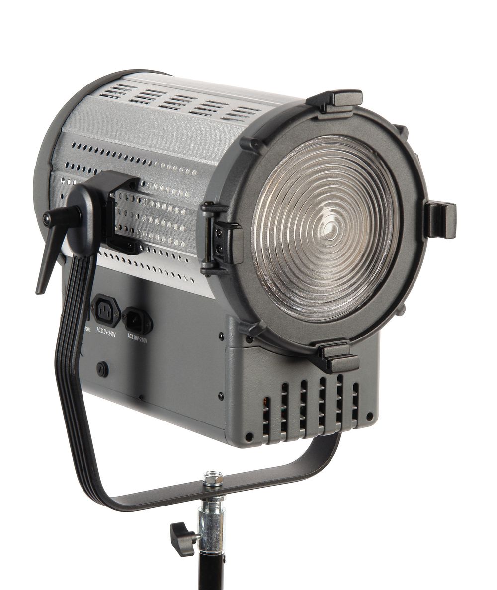Светодиодный осветитель GreenBean Fresnel 500 LED X3 DMX