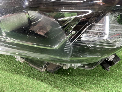 Фара левая Toyota Land Cruiser Prado 150 (2017-н.в.) LED