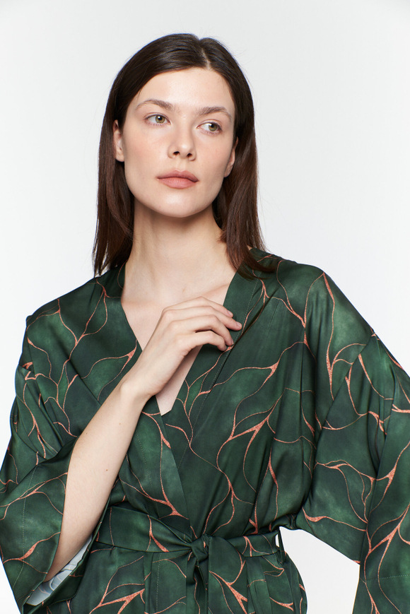 Шелковый халат-кимоно тропики