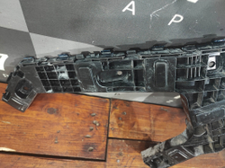 Кронштейн заднего бампера правый Geely Monjaro 21-нв Б/У Оригинал 6044127800