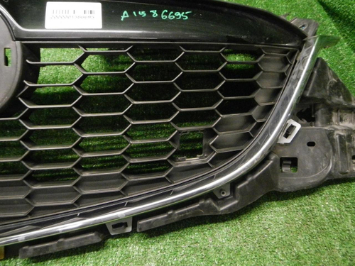 Решетка радиатора Mazda CX-5 (11-15)