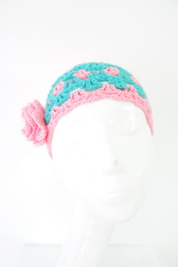 Шапка вязаная красивая на 5-6 лет