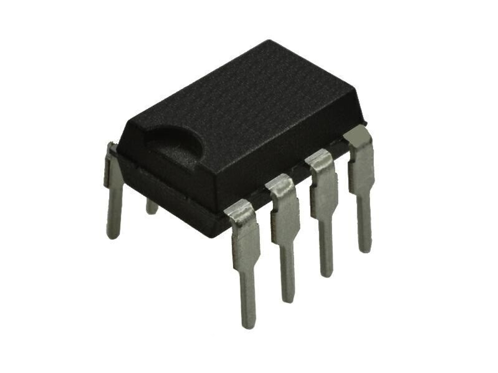 LM358P, Двухканальный операционный усилитель (DIP-8)