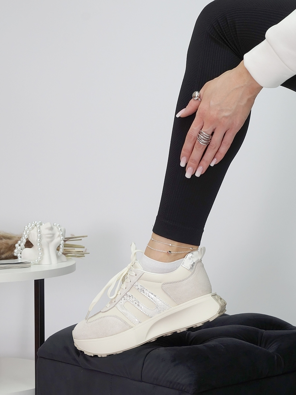 Кроссовки женские демисезонные