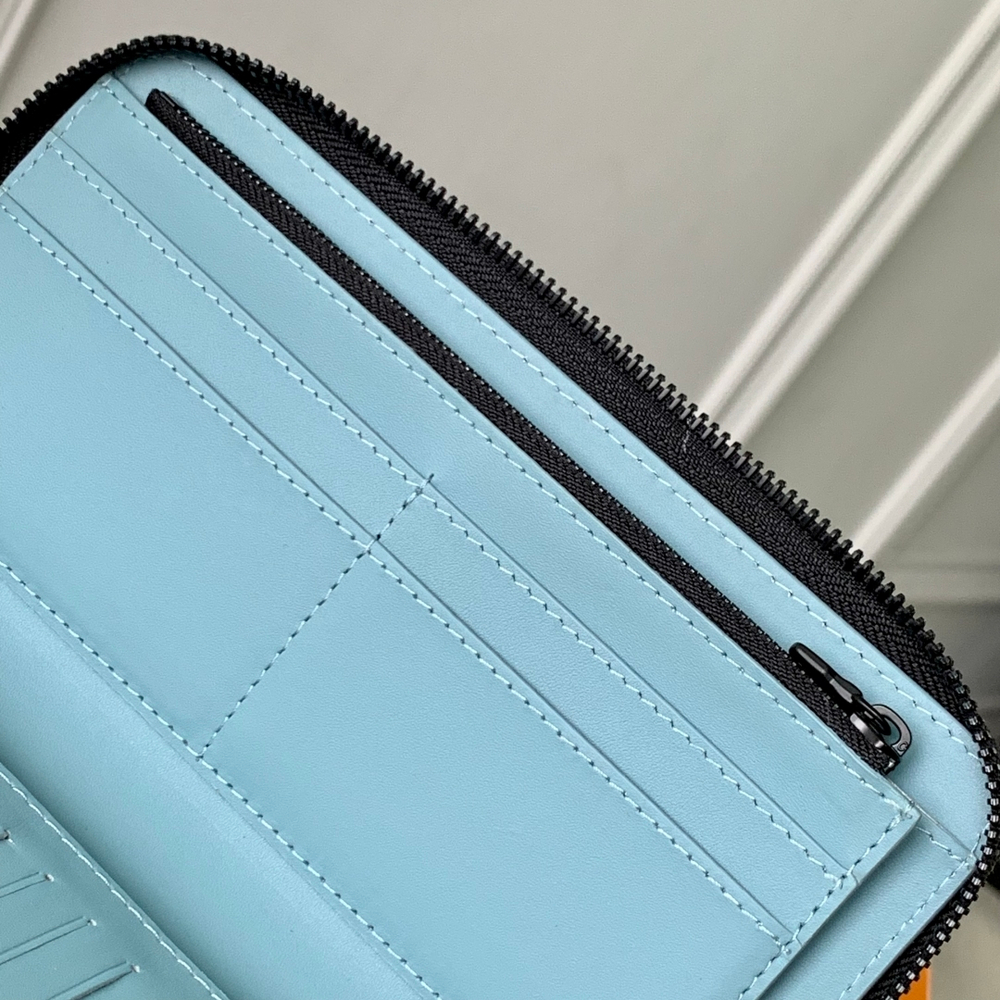 Louis Vuitton Zippy Vertical Wallet