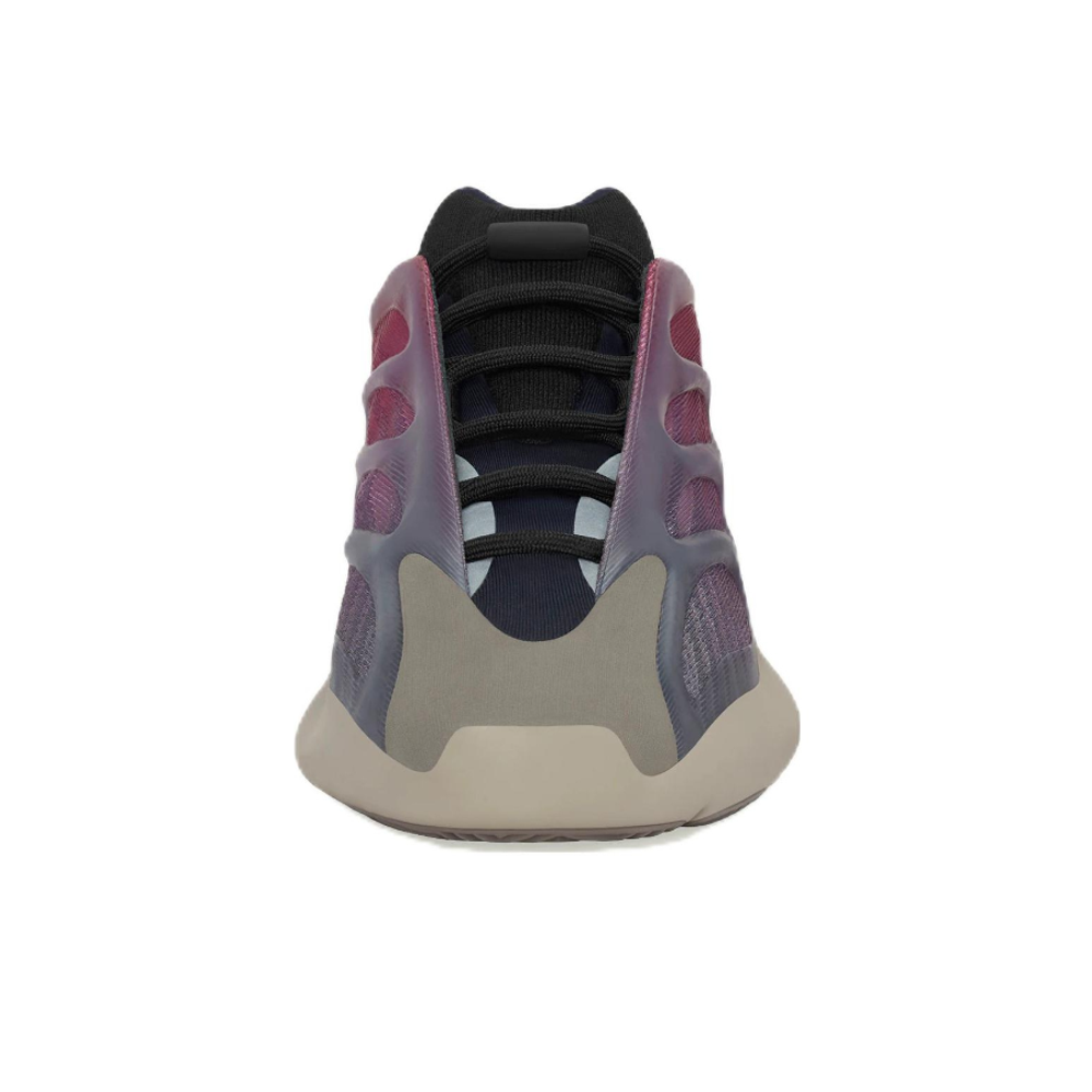 Кроссовки Adidas Yeezy Boost 700 V3 'Fade Carbon' GW1814