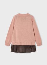 платье со свитером