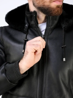 Дубленка зимняя натуральная с капюшоном