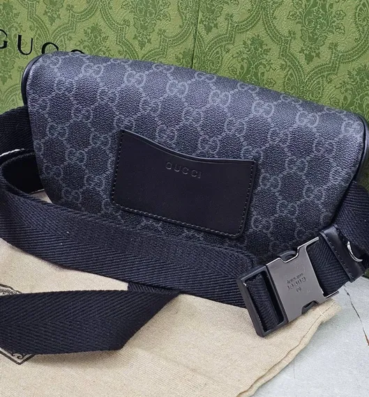Поясная сумка GUCCI Belt Small GG Emblem, чёрный