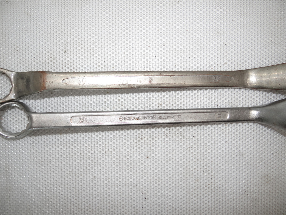 Ключ 2-хсторониий накидной коленчатый 30х32мм CHROM VANADIUM
