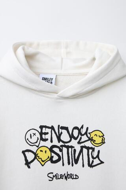ZARA ХУДИ С КАПЮШОНОМ И ПРИНТОМ SMILEYWORLD ®, БЕЛЫЙ
