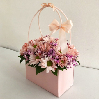 Букет в сумочке "Нежный персик"