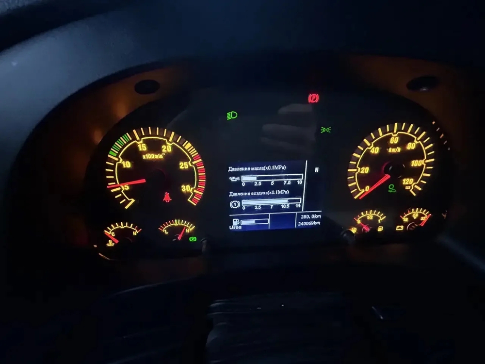 SITRAK C7H 6x4 Седельный тягач ZZ4256V364HE (Дизельный, 12,4 л, 540 л.с., МТ)