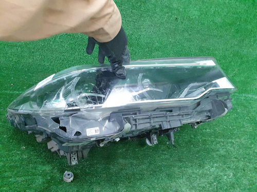 Битая Фара правая BMW 5er G30 (2017-2020) Adaptive LED