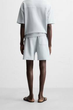 ZARA ШОРТЫ INTERLOCK ИЗ РЕЛЬЕФНОЙ ТКАНИ, ПУДРОВО-СИНИЙ