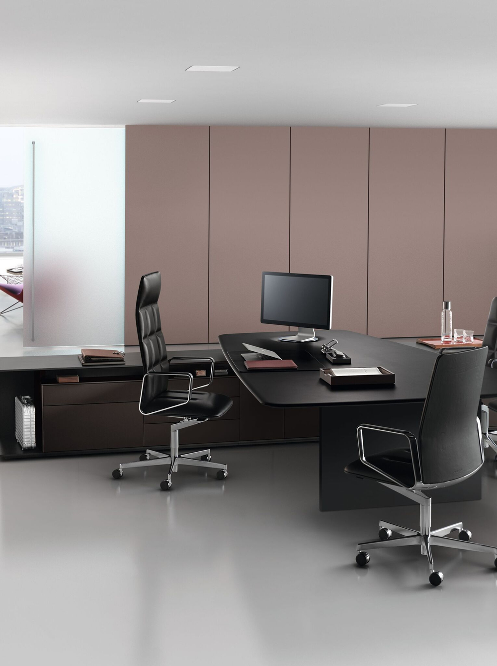 Стол руководителя Walter Knoll Keypiece Communication Desk