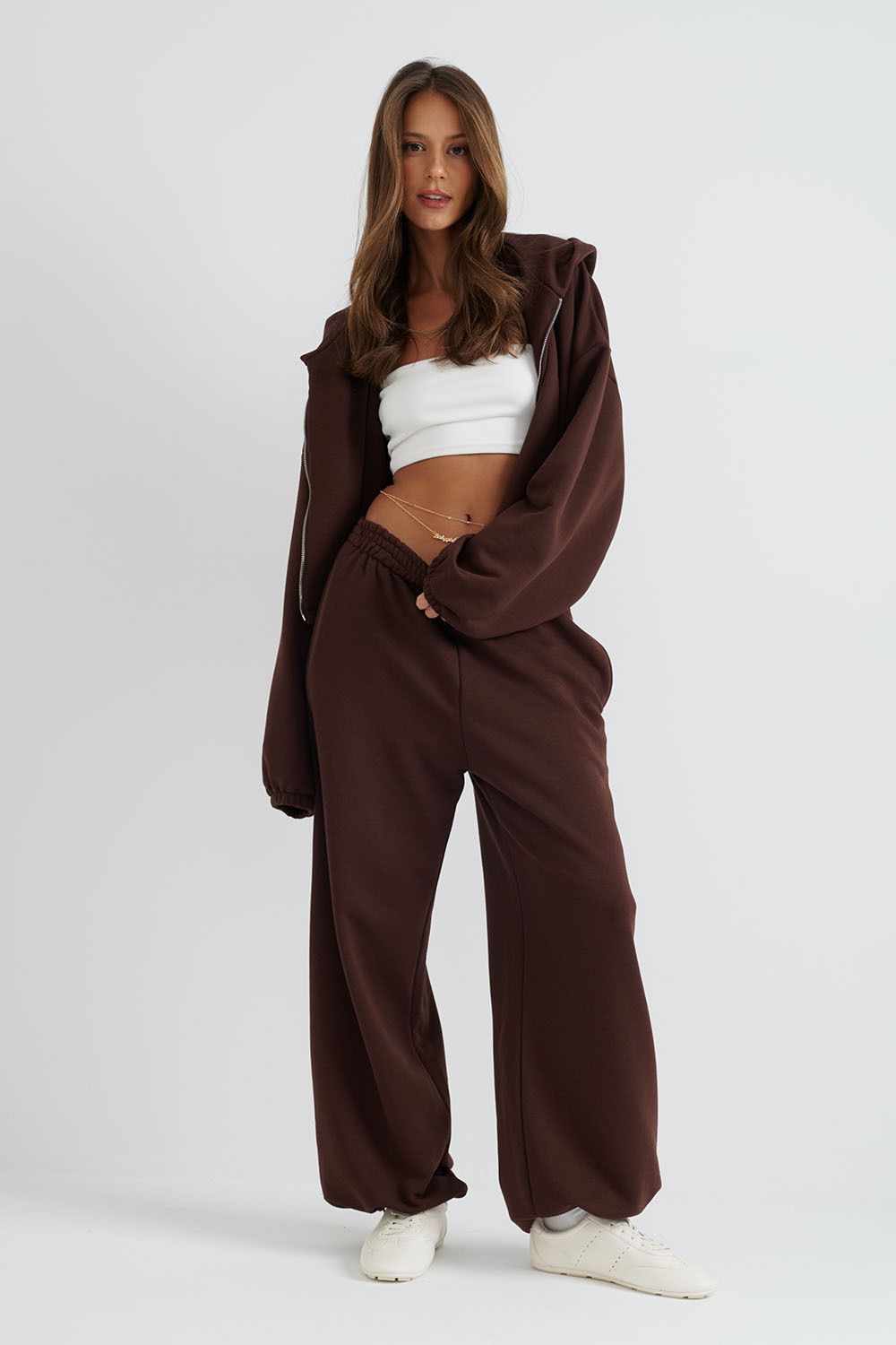 Широкие джоггеры без начеса шоколадного цвета