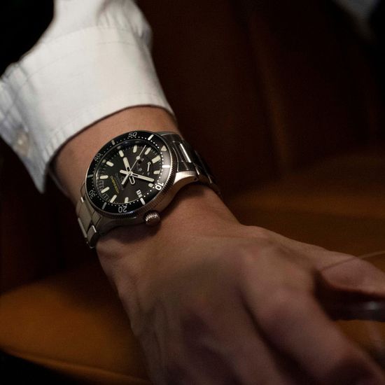 Мужские часы Orient RE-AU0301B00B