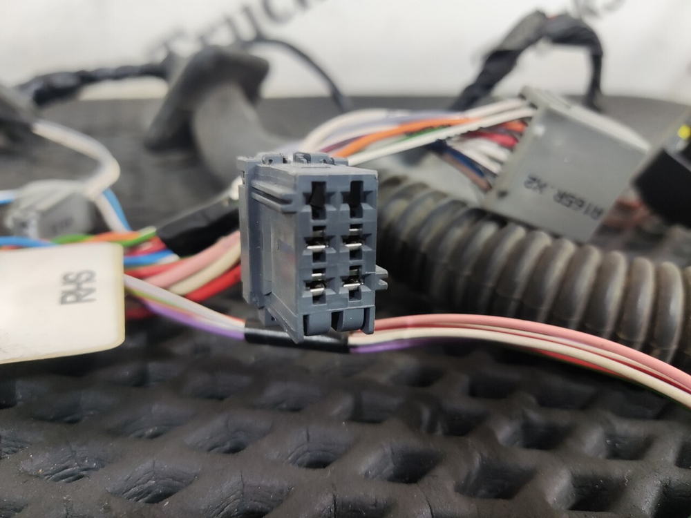 Проводка двери правой