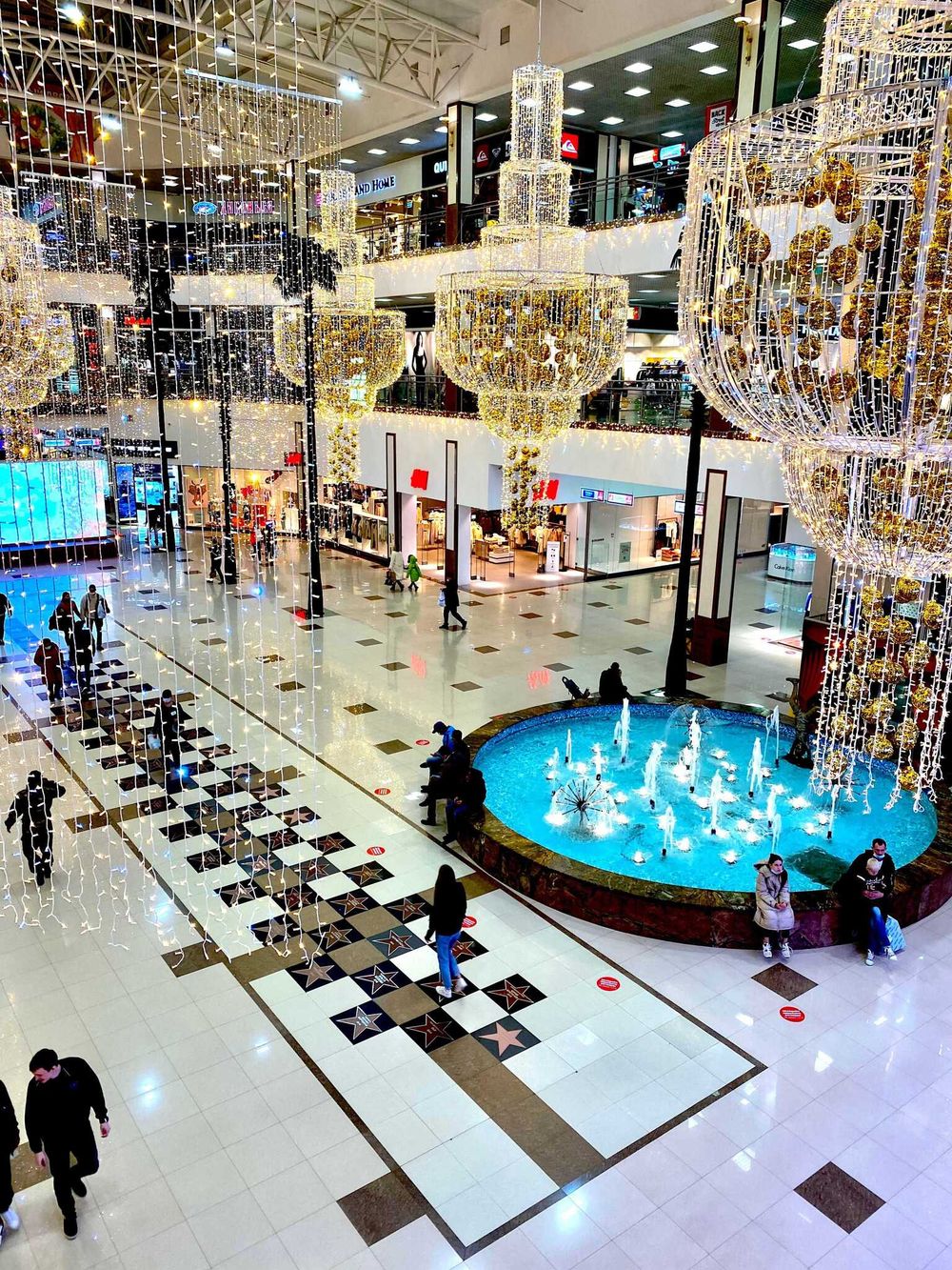 Светодиодная конструкция "Люстра"