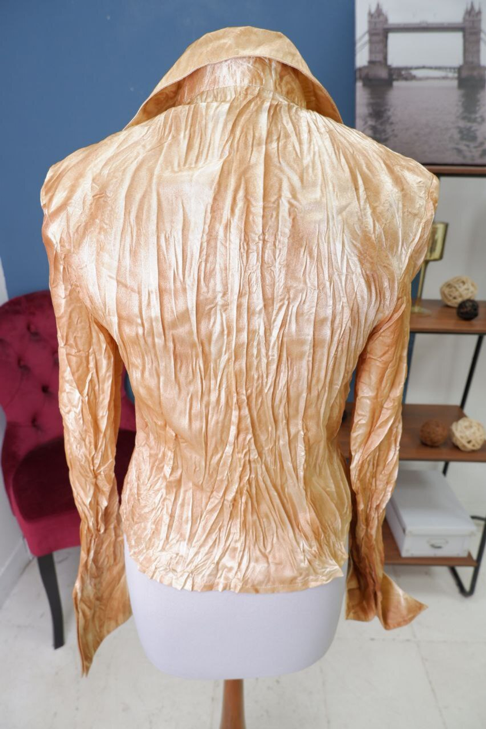 Блузка  Snowny  золотистая 44 размер