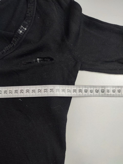 Джемпер Guess с пайетками 42 размер