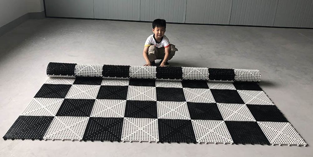 Доска шахматная гигантская пластиковая 2,4 х 2,4 м