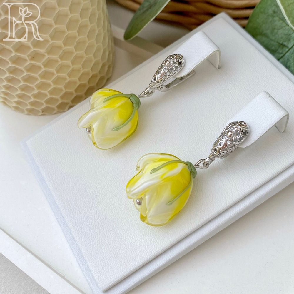 LEFIREL' Серьги серебряные женские "Лайми" с цветами из муранского стекла / ювелирные украшения из родированного серебра 925