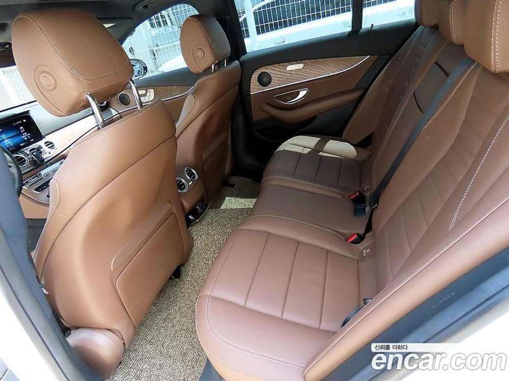 Mercedes-Benz E-Class W213 E250 Exclusive (04.2021)