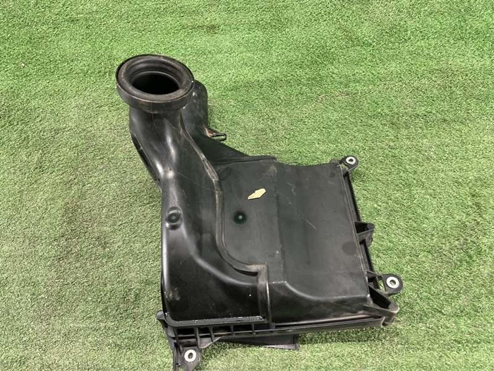 Корпус воздушного фильтра Mercedes S C217 (2013-2020)