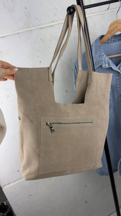 Сумка-мешок женская натуральная замша артикул 610-53 цвет "бежевый"