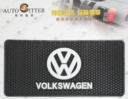 Коврик нескользящий д/панели BIG VW (25,5*13,5см) KING BIG