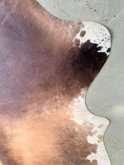 Коровья шкура на пол искусственная без ворса. 150 х 120 см