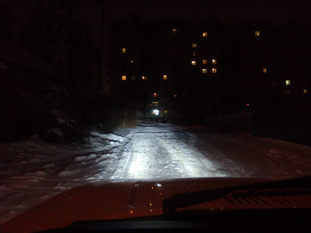 Светодиодные лампы в передние фары Нива Шевроле (к-т)