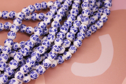 Бусины 8 мм гжель синяя (нить 33 см) керамика
