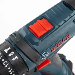 Bosch Дрель-шуруповерт, 18 В, 54 Нм, 2 АКБ