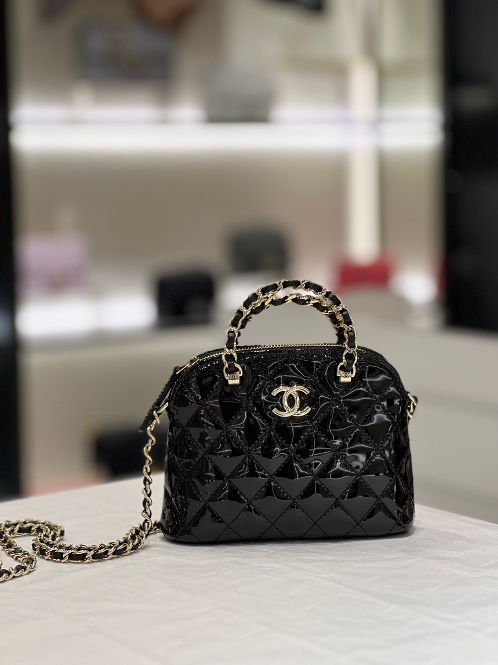 Chane1 Clutch With Chain