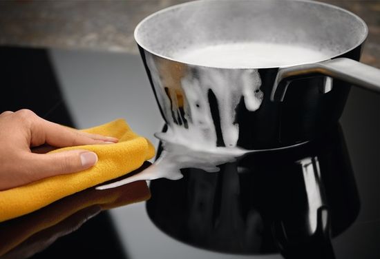 Индукционная варочная панель Electrolux IPES 6452 KF SenseBoil