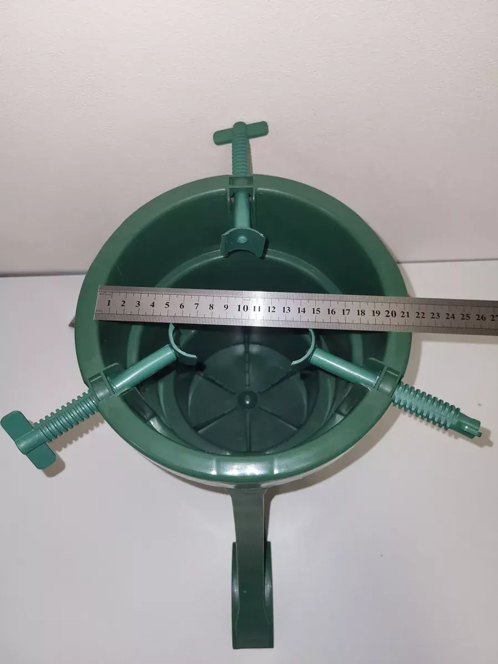 Подставка под новогоднюю ель