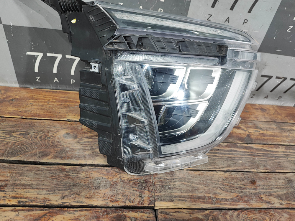 Фара правая LED Hyundai Creta 2 (SU2) 21-нв Б/У Оригинал 92102BW110