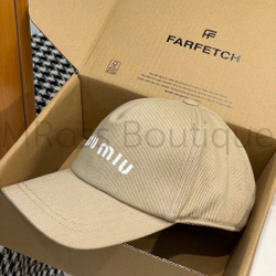 Бежевая бейсболка Miu Miu
