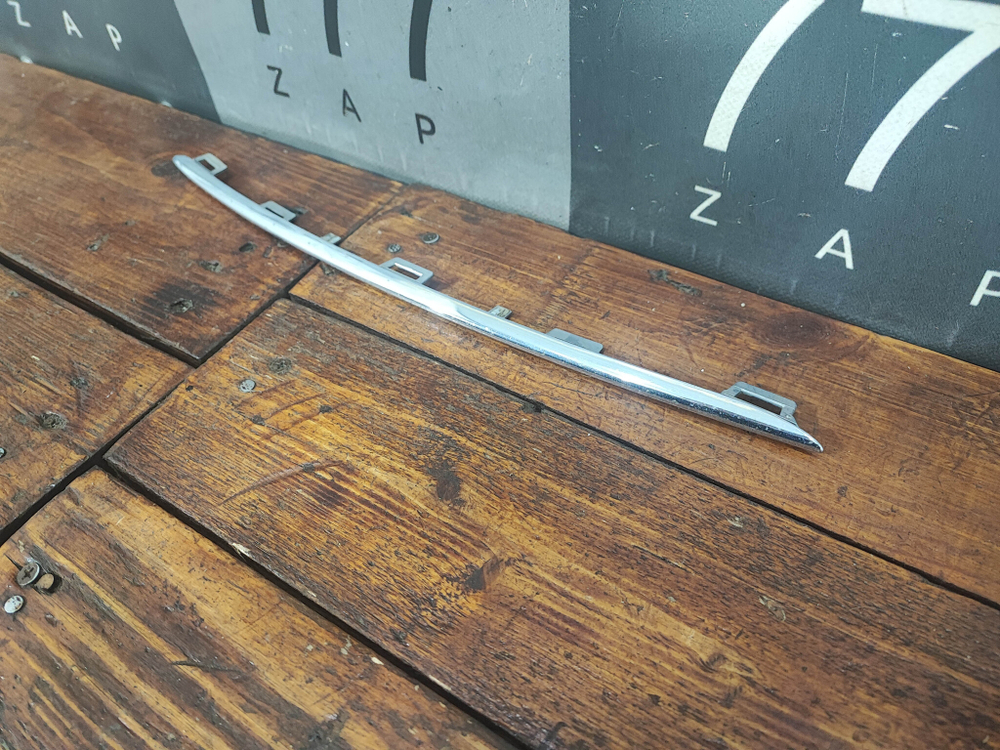 Молдинг переднего бампера Mercedes GLS (X167) 19-нв Б/У Оригинал A1678851206