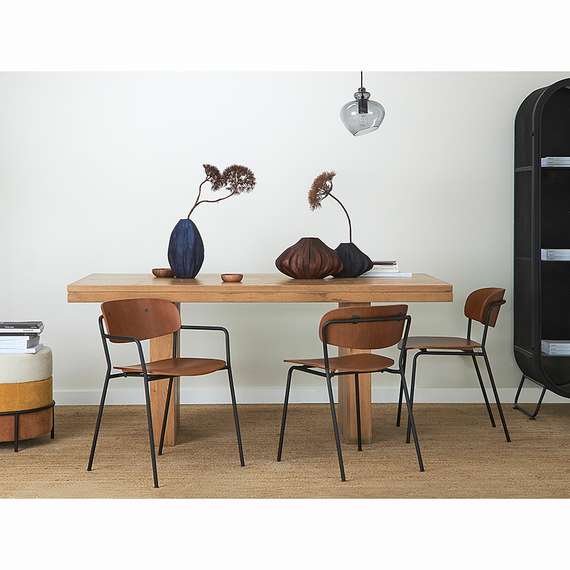 Стул с подлокотниками Torfrid, орех